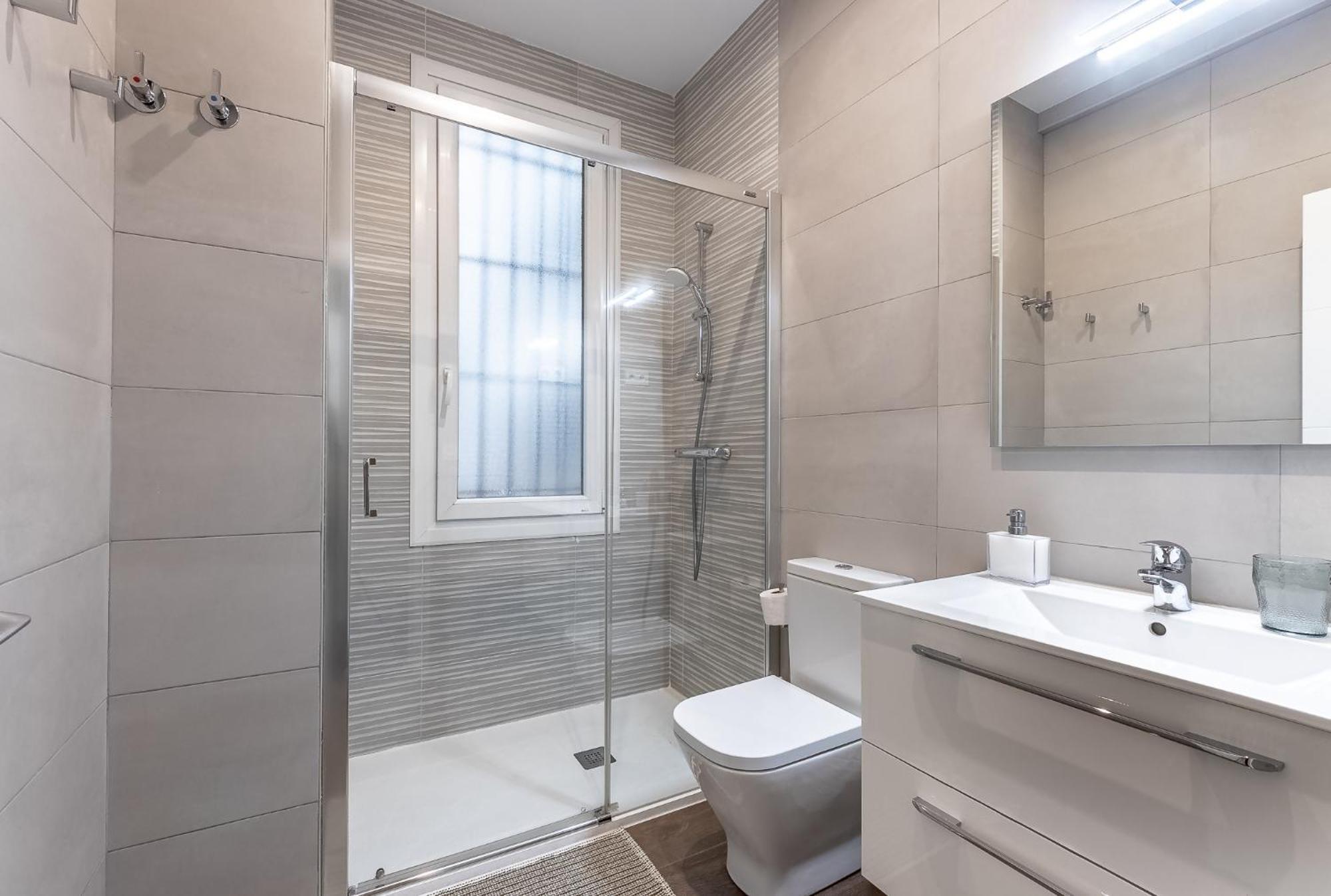 Home-loving Centre With Parking Apartment Bilbao