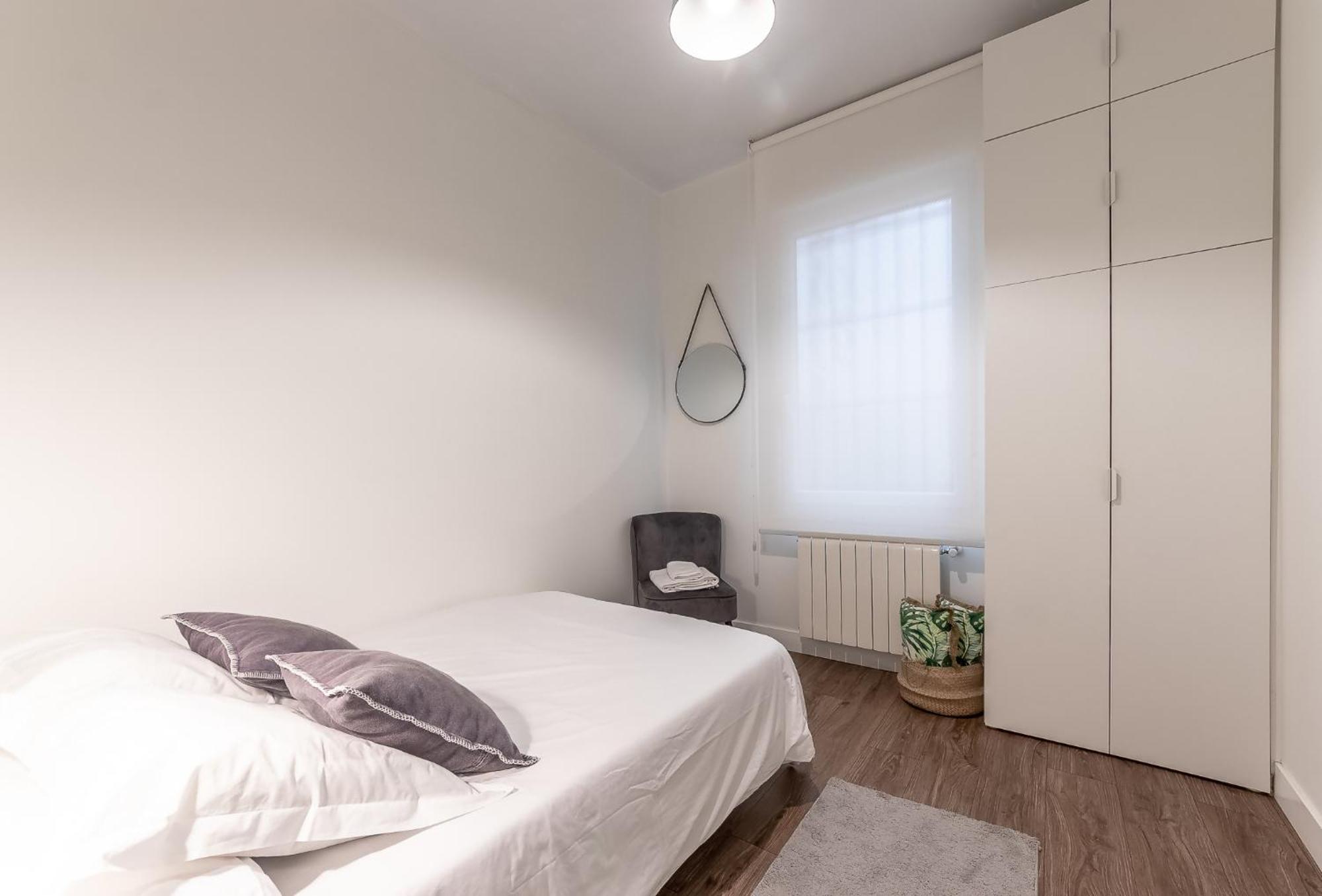 Home-loving Centre With Parking Apartment *
